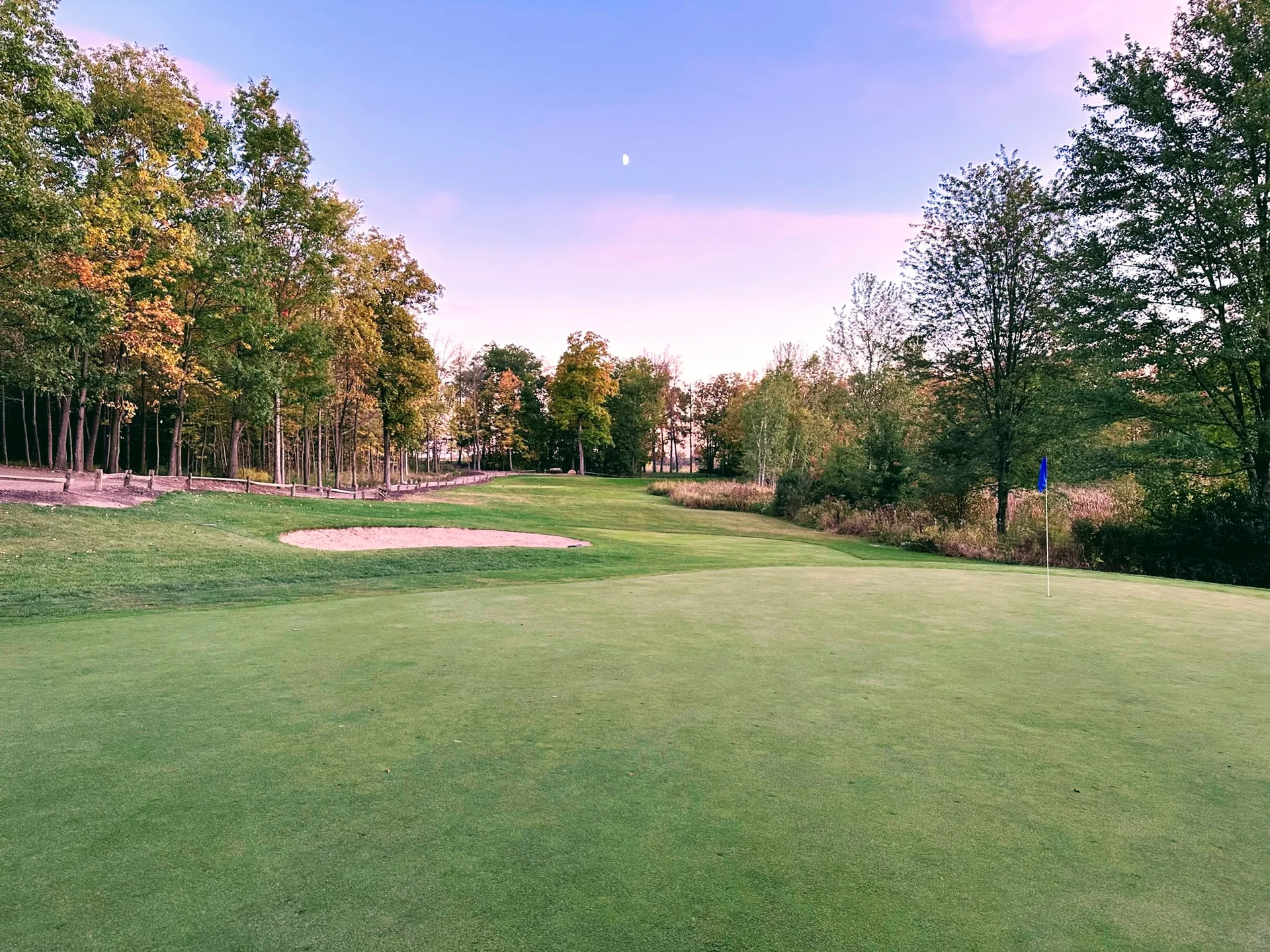 Stay Connected with Lake Forest Golf Club!